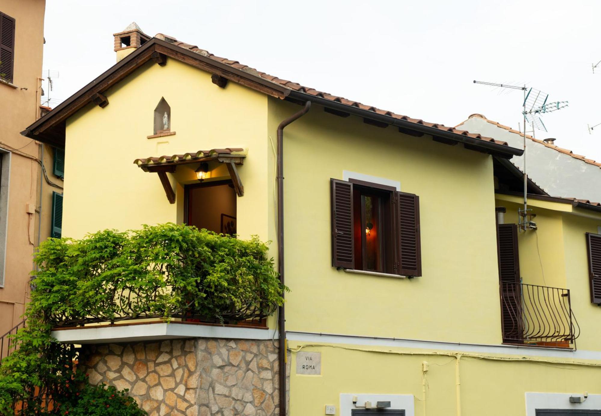 Ferienhaus La Casa Dei Girasoli Colonna